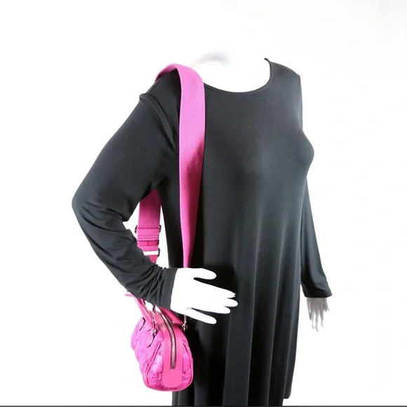 Gucci GG Matelassé Mini Boston 2-way bag in pink nylon and leather - Picture 15 of 16